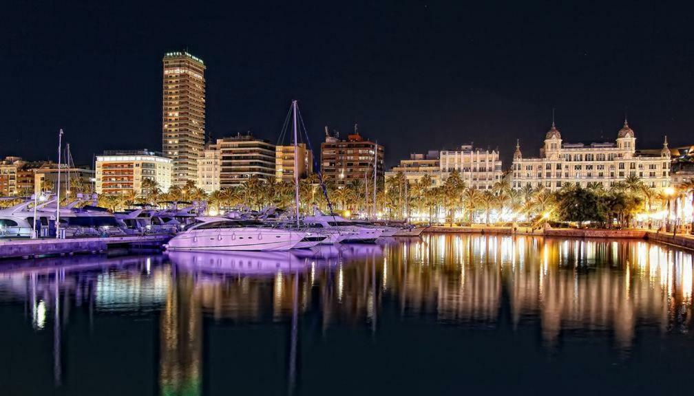 Apartamento Precioso piso frente al mar con enorme terraza El Campello Exterior foto